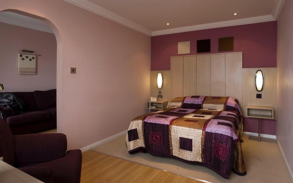 Tiffany's Hotel 3*